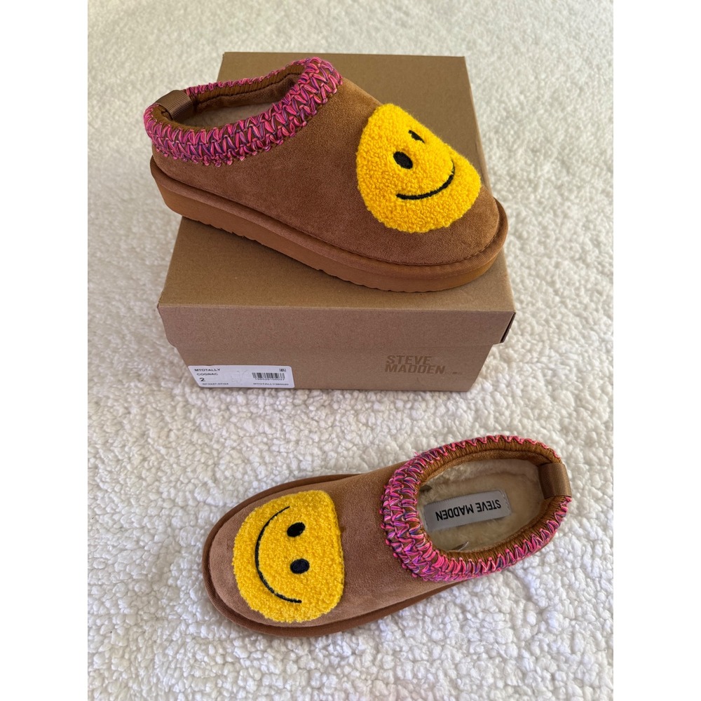 Steve Madden MTOTALLY Slippers Kids Size 2 Cognac Brown Smiley Face New